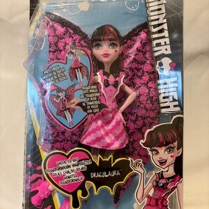 Draculaura Monster High Ghoul-To-Bat Transformation Doll